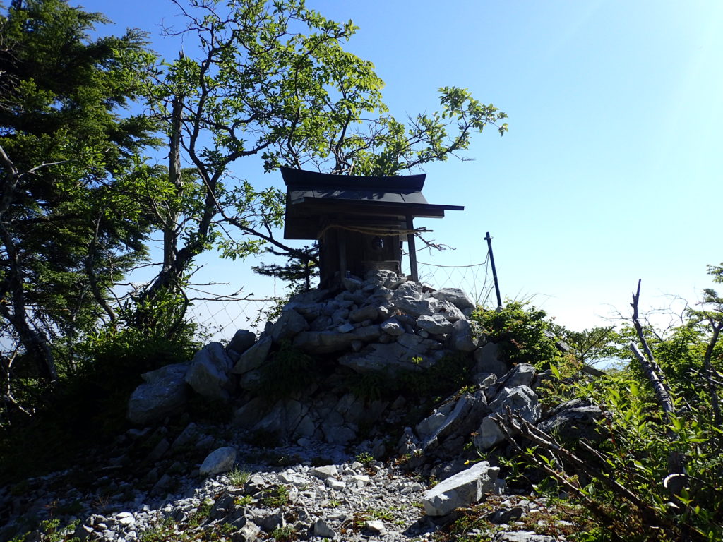 剣山の両剣神社