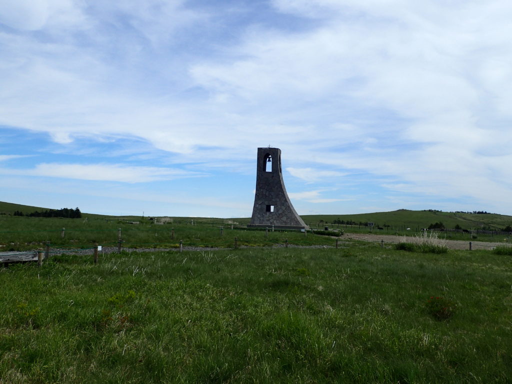 美ヶ原高原の美しの塔