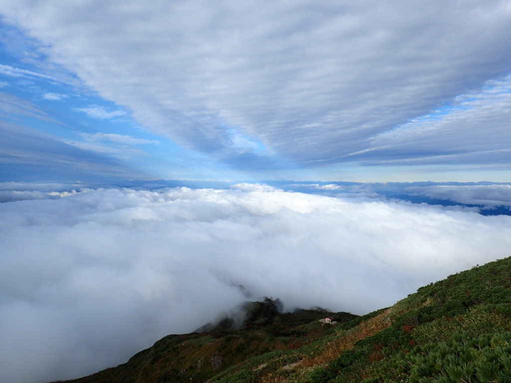 白山の観光新道から眺める雲海