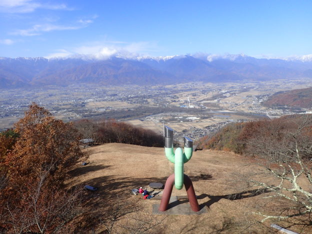 子連れでの登山・ハイキングにおすすめの長野県安曇野市の長峰山の山頂から北アルプスを撮影