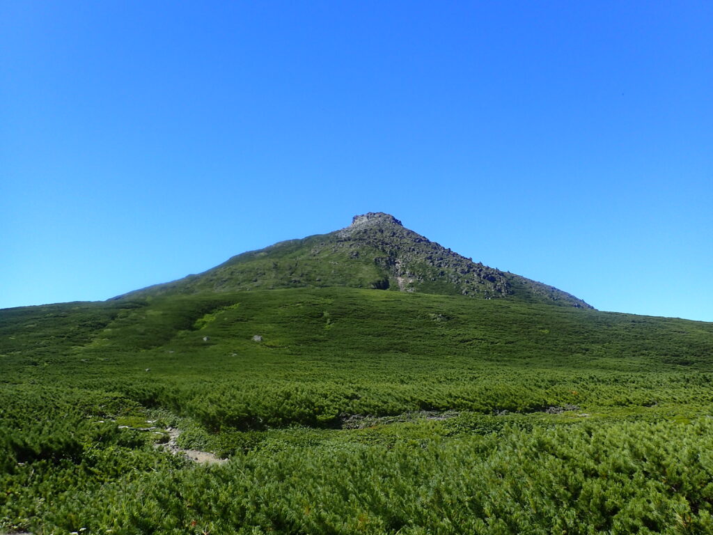 日本百名山の羅臼岳を登山した時に撮影した羅臼岳山頂