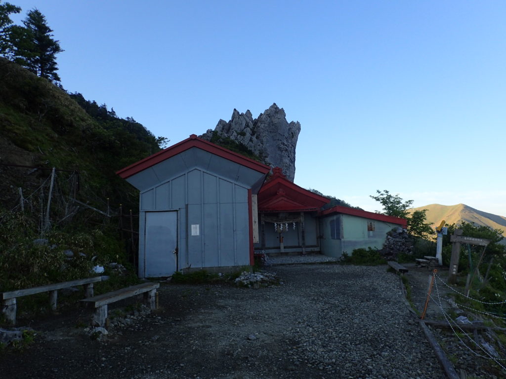 剣山の大剣神社
