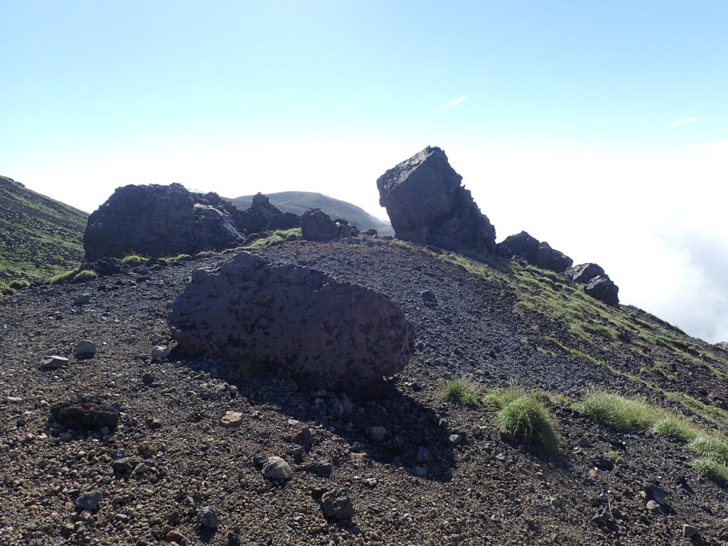 旭岳登山道のニセ金庫岩