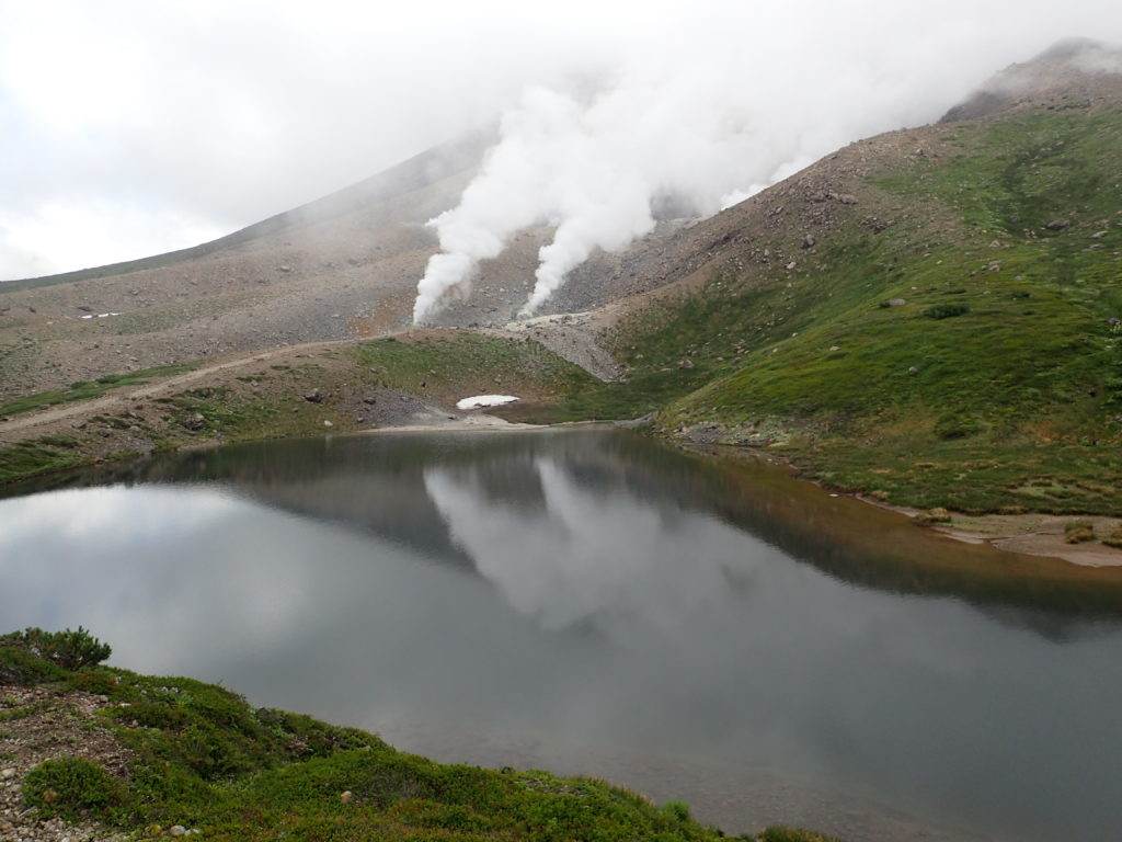 旭岳の噴気孔