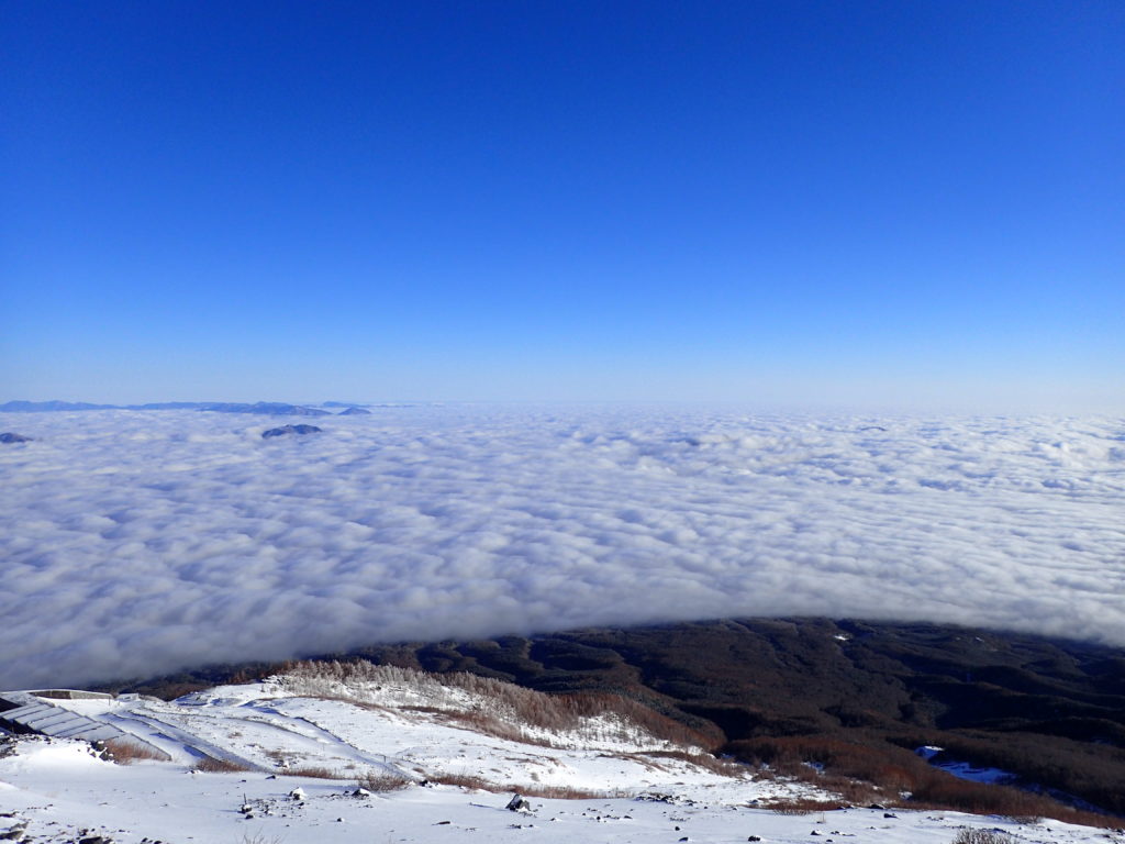 冬の富士山から見た雲海