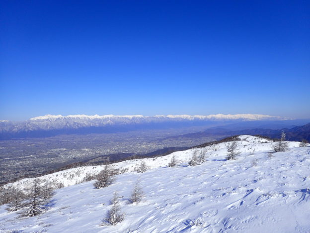 積雪期の鉢伏山から眺めた北アルプス