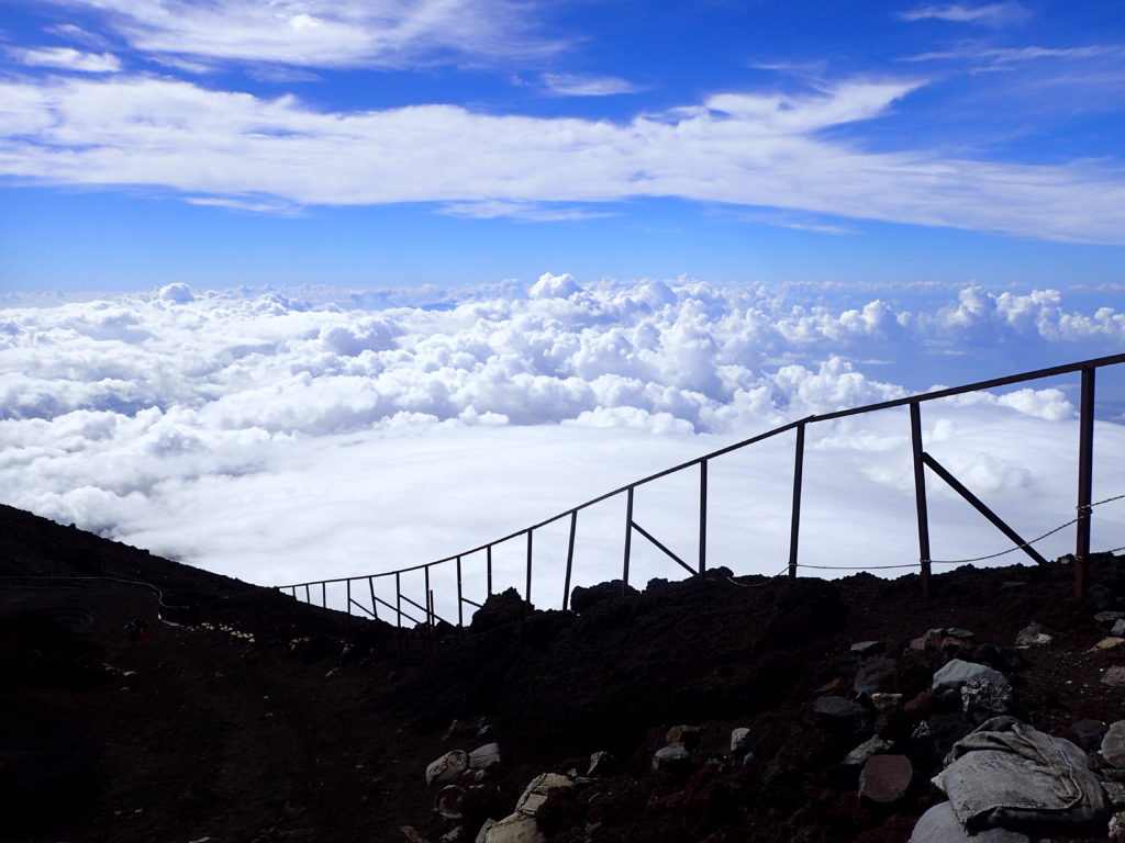 富士山から眺めた雲海