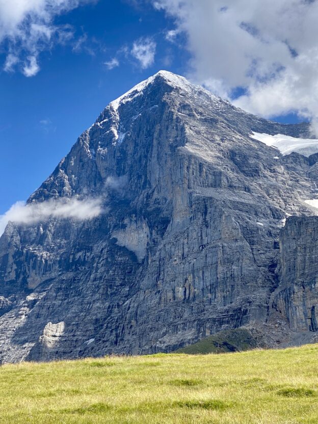 伝説の登山家たちが挑んでいるスイスのアイガー北壁