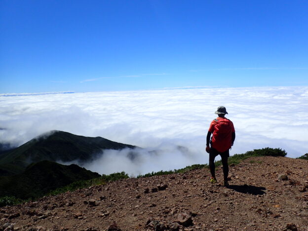 僕の登山ブログの中でもお気に入りの写真である斜里岳の雲海