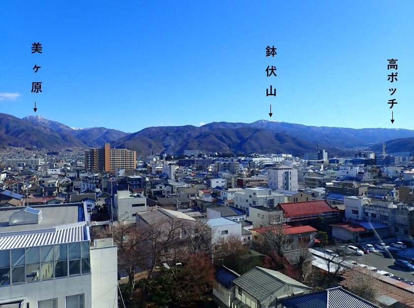 長野県(信州)の松本市役所の展望台から撮影した美ヶ原、鉢伏山、高ボッチ