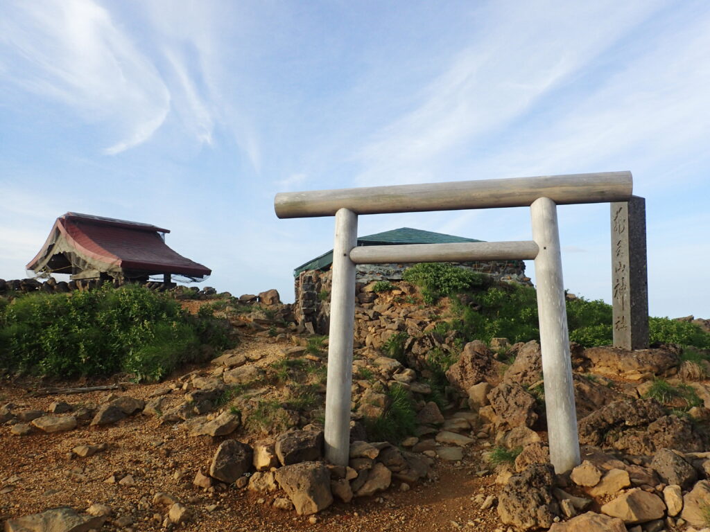 日本百名山の蔵王山を登山した時にオリンパスの防水デジタルカメラタフで撮影した蔵王山神社